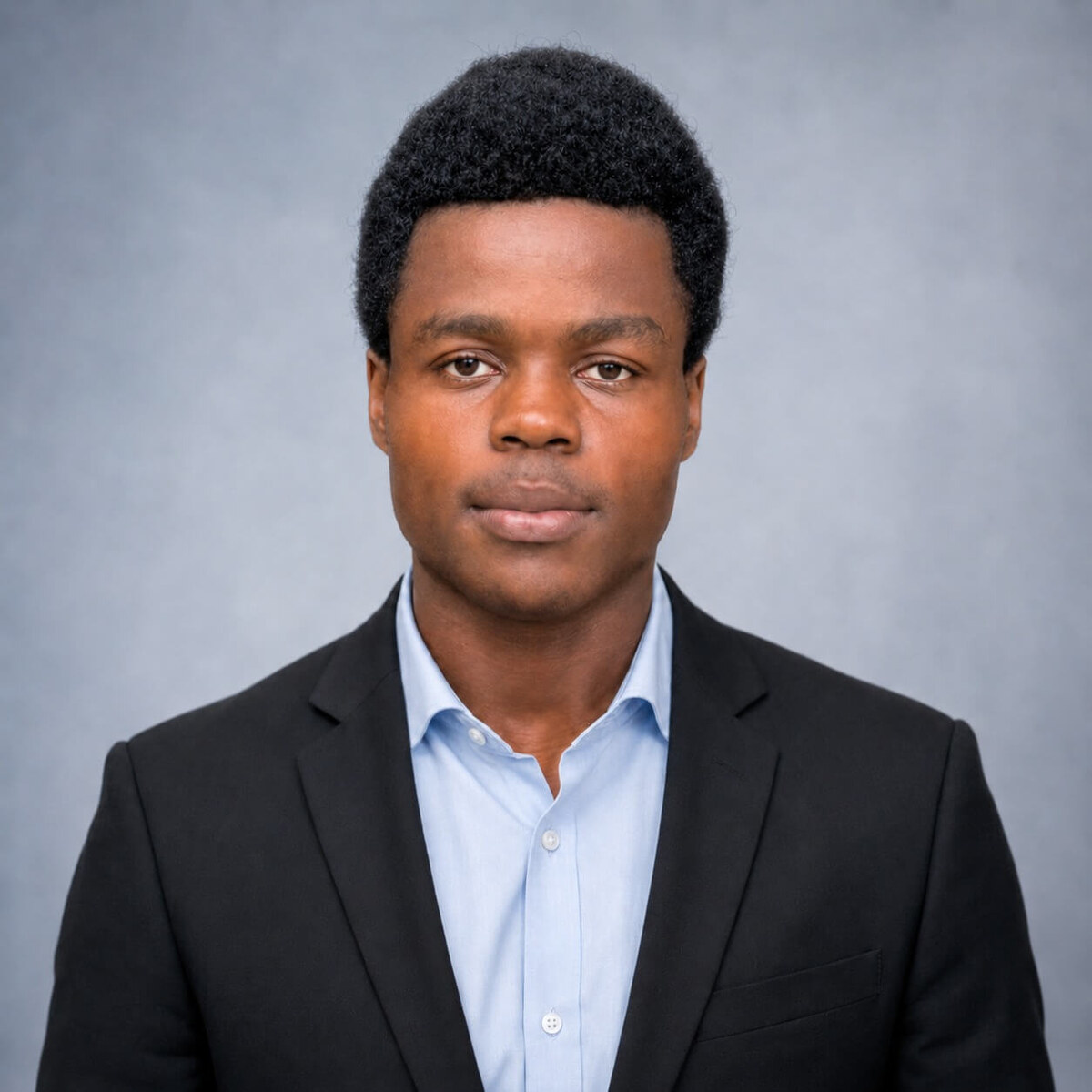 Portrait of Abdias Dalge, Design specialist at English Club for USA